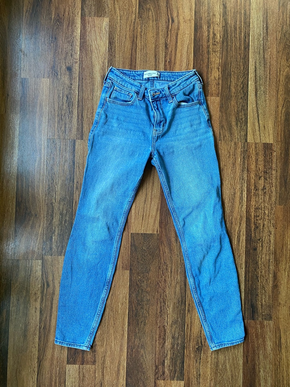 Abercrombie & Fitch The Skinny High-Rise Blue Jeans, Sz. 00R/W24
